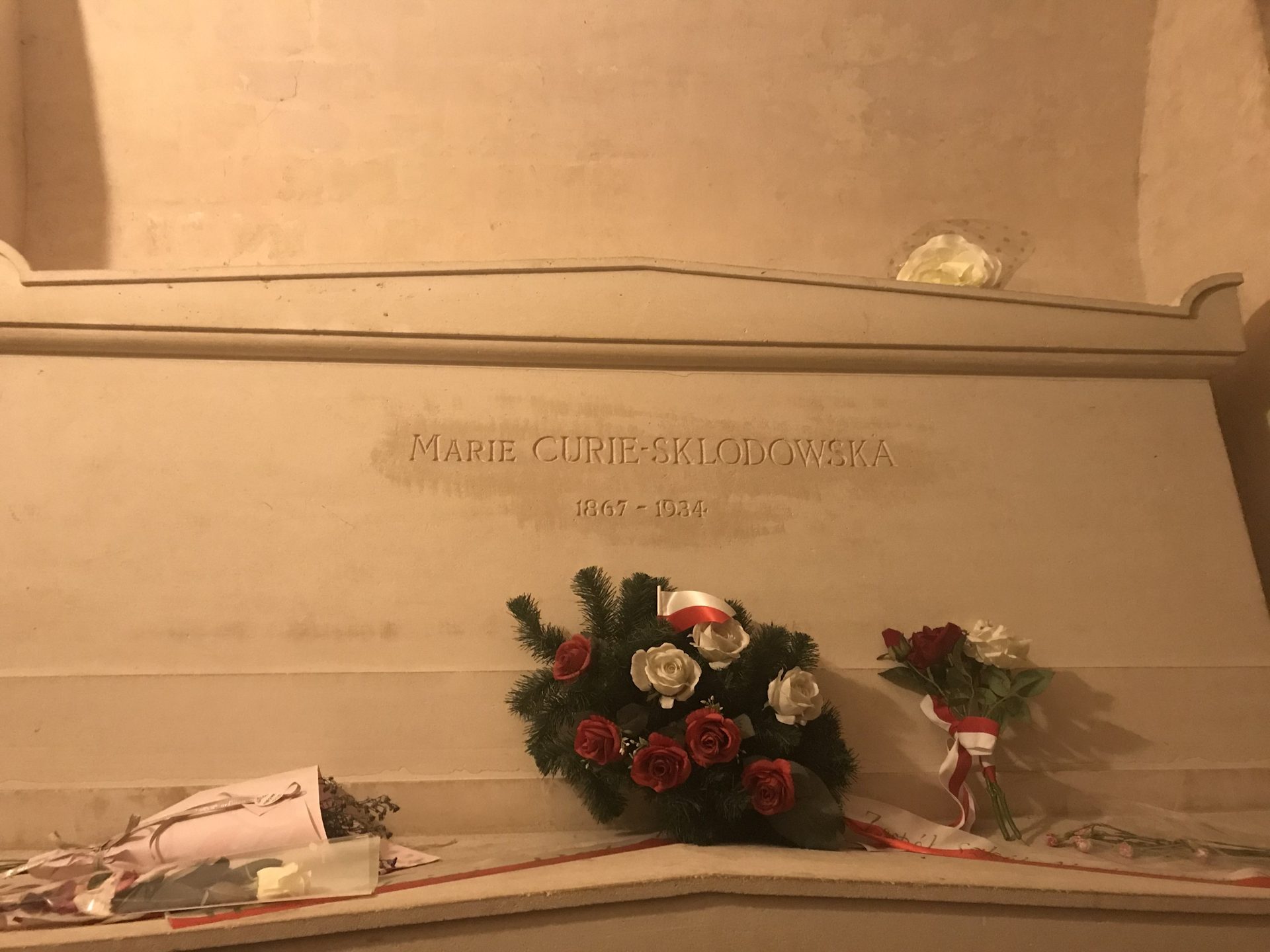 Marie%20Curie%27s%20tomb%20Paris%201.jpeg